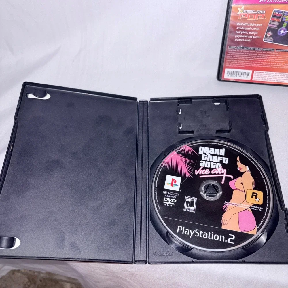 PS2 Games GTA Vice City Bejeweled 2 Astro Pop Bundle Black OS